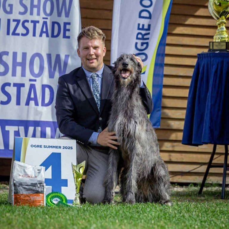 1-Ch.Uoga of Muma dite Nessie